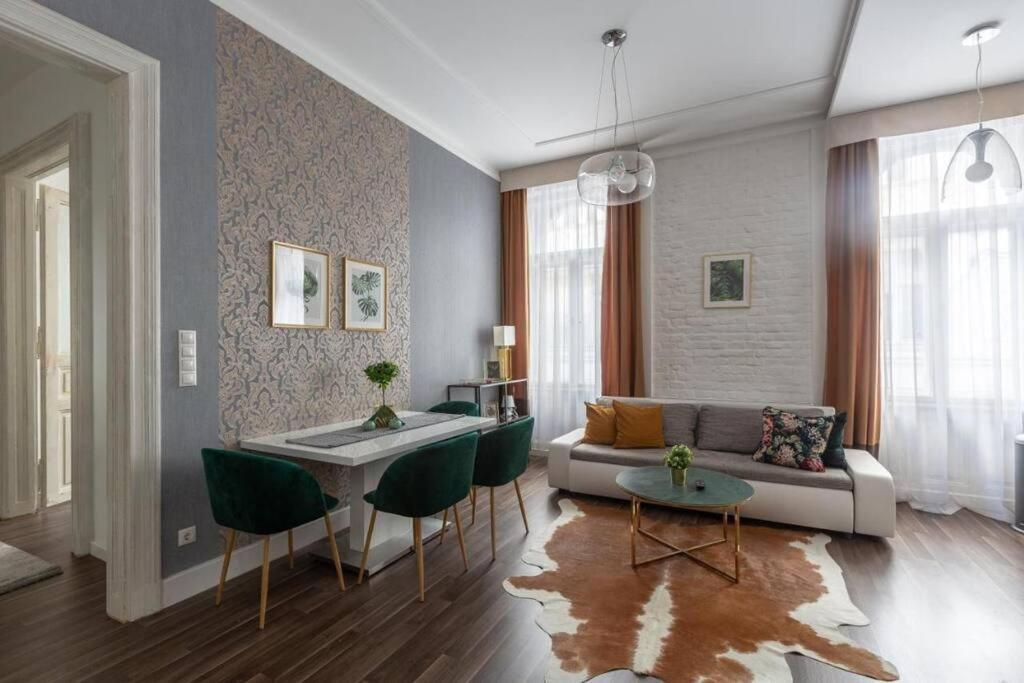 Chic, Captivating Space Appartement