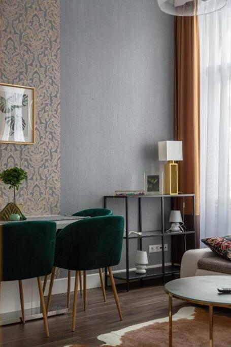 Chic, Captivating Space * Budapeste