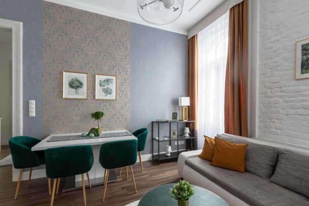 Chic, Captivating Space * Budapeste